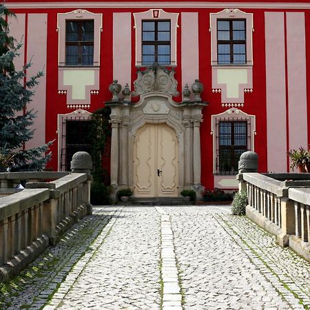 Boutique Palac Warmatowice Sienkiewiczowskie Legnica Luaran gambar
