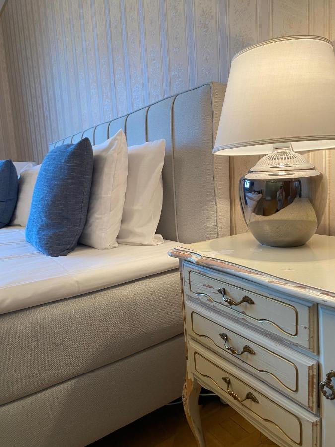Boutique Palac Warmatowice Sienkiewiczowskie Legnica Luaran gambar