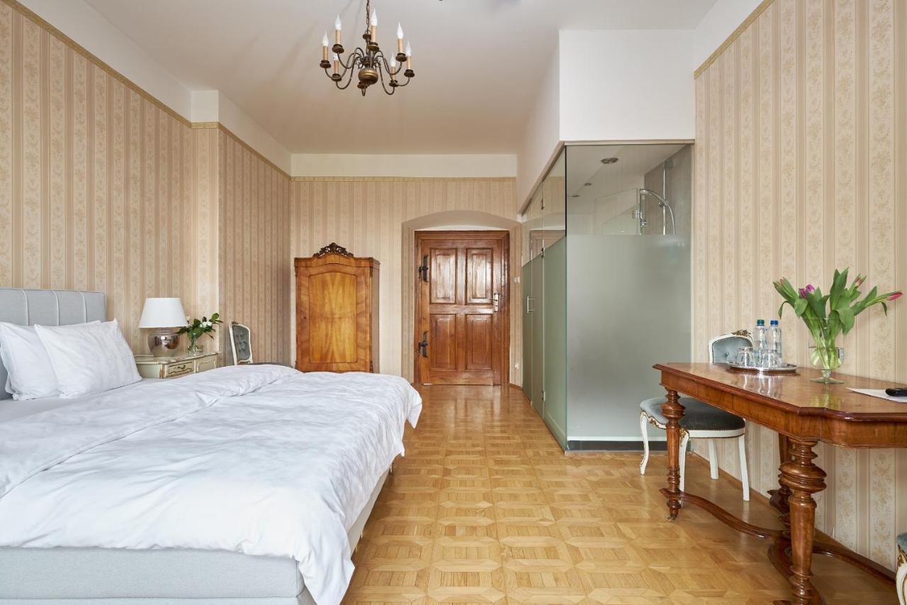 Boutique Palac Warmatowice Sienkiewiczowskie Legnica Luaran gambar