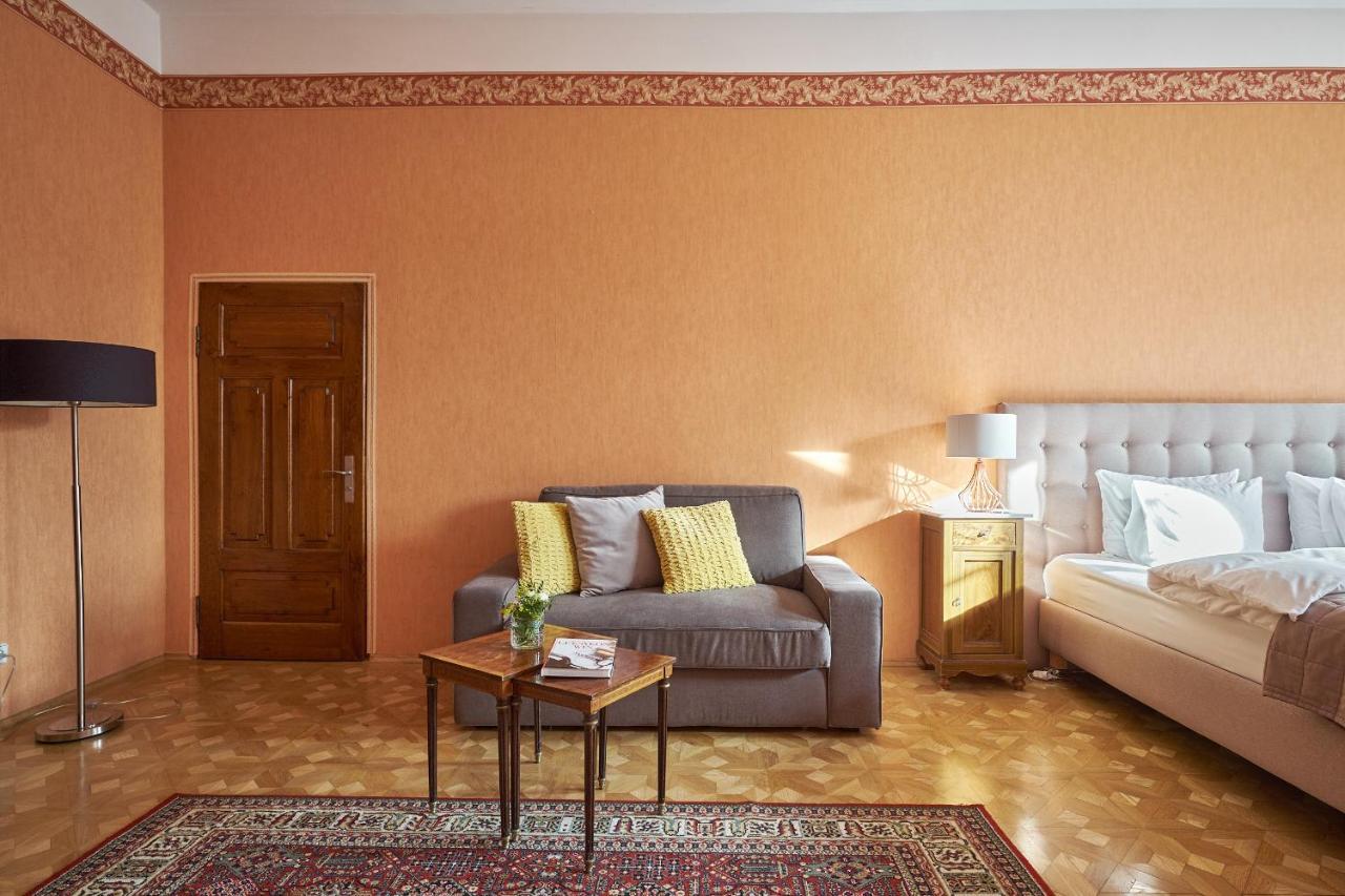 Boutique Palac Warmatowice Sienkiewiczowskie Legnica Luaran gambar