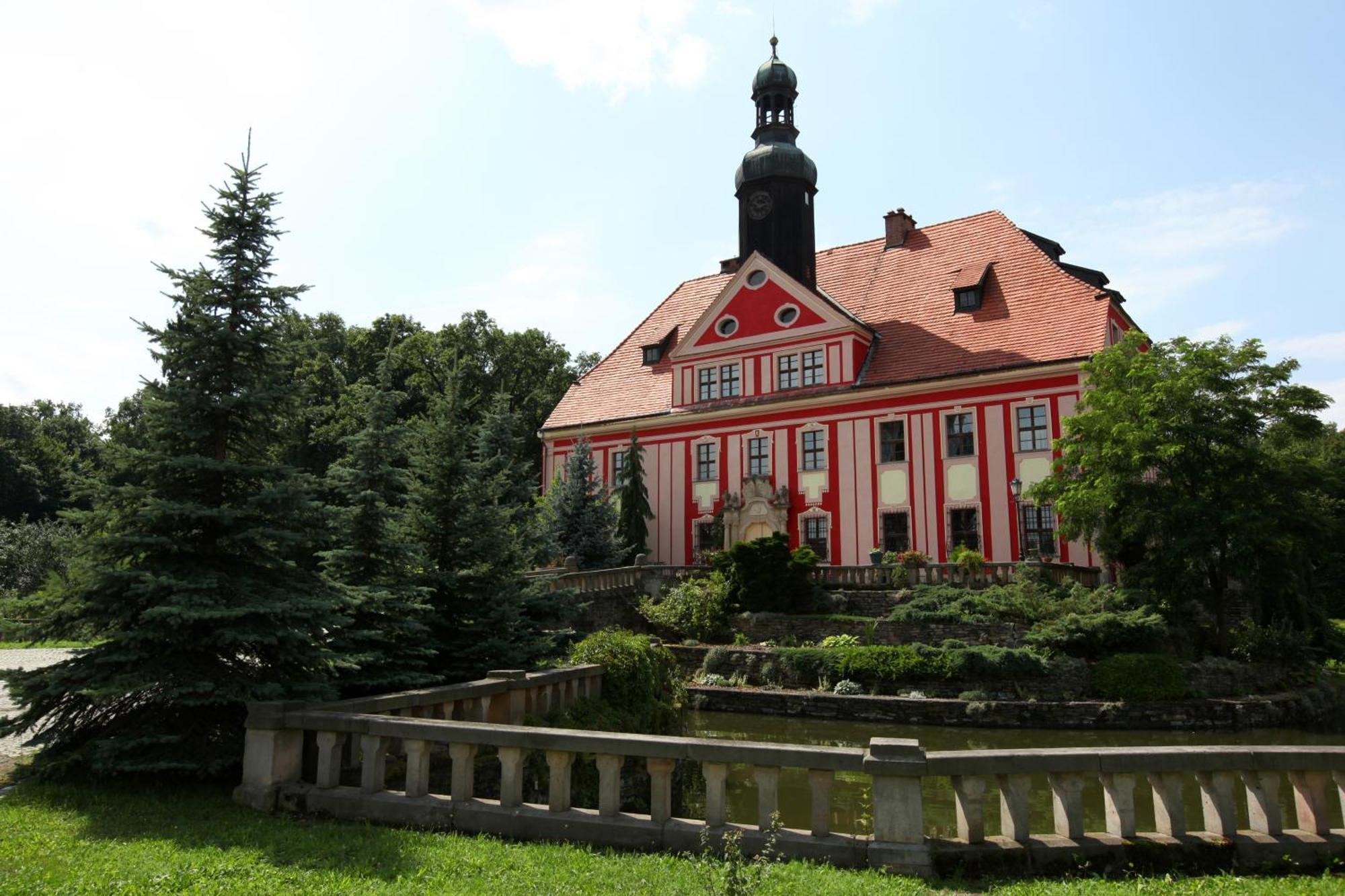Boutique Palac Warmatowice Sienkiewiczowskie Legnica Luaran gambar
